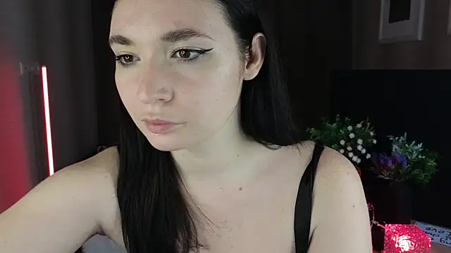 cute club online show from October 2025 05:03:02 PM