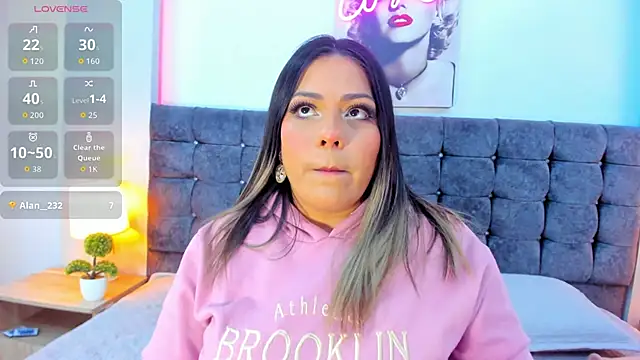 Snapshot of isabella_horney_ chatting on February 2026 05:00:02 PM isabella horney online show from February 2026 05:00:02 PM