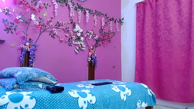 Snapshot of skinnybarbie022 chatting on May 2026 12:34:02 PM skinnybarbie022 online show from May 2026 12:34:02 PM