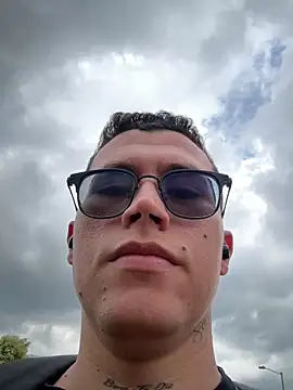 Kurtxxx22 online show from March 2026 08:24:02 PM