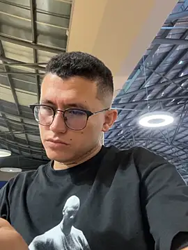 Kurtxxx22 online show from May 2026 11:21:02 PM