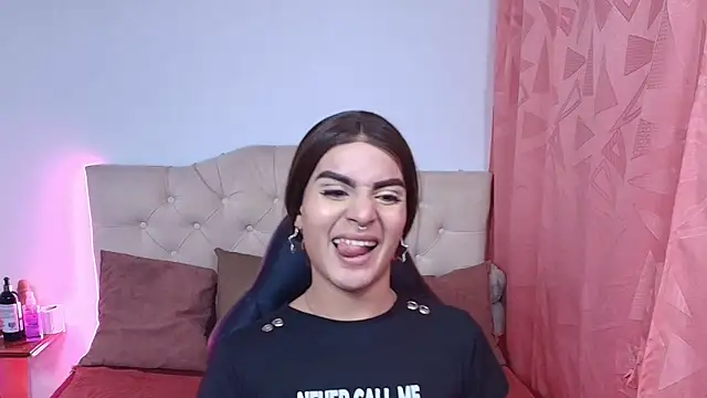 lailahdark online show from October 2025 04:23:02 AM