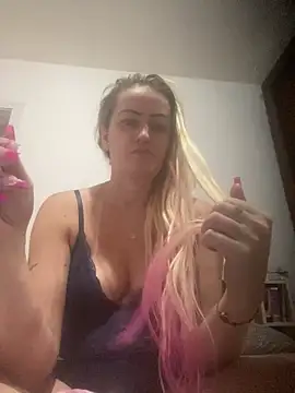 Alerquinasc online show from February 2026 01:44:02 AM