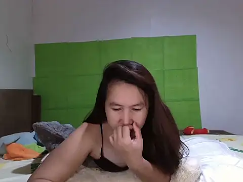 Prettyasianbelle online show from November 2025 01:33:02 PM