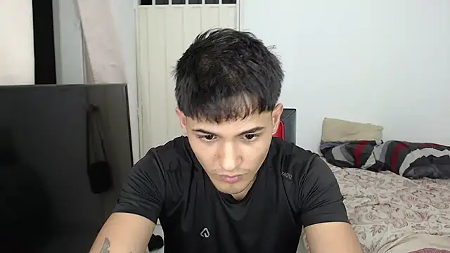 Snapshot of Alex_mojica chatting on October 2025 05:08:02 AM Alex mojica online show from October 2025 05:08:02 AM