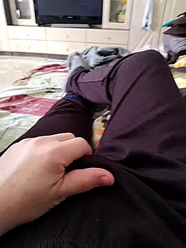 Mumuska online show from October 2025 10:49:02 AM