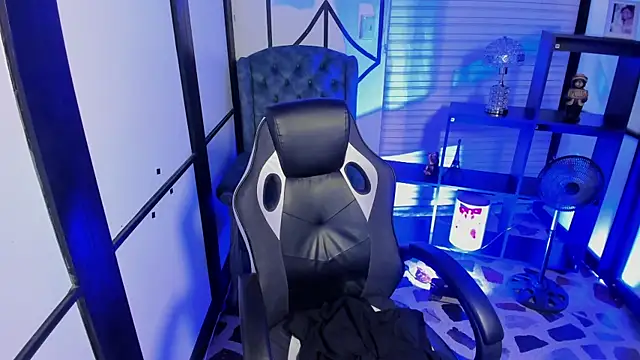 Snapshot of NahomiRichards_ chatting on November 2025 04:12:02 AM NahomiRichards online show from November 2025 04:12:02 AM