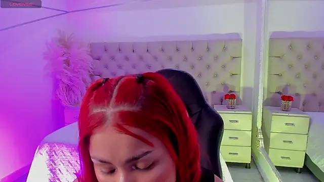 NahomiRichards  online show from May 2026 10:18:02 PM