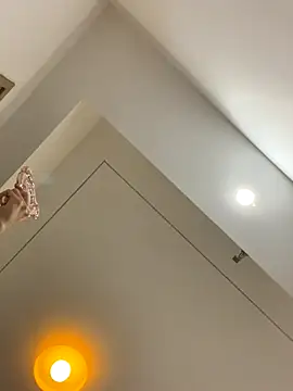 zaizaiNono online show from November 2025 07:31:02 AM