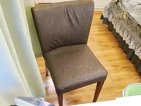 Winnie-01 online show from March 2026 06:27:02 AM