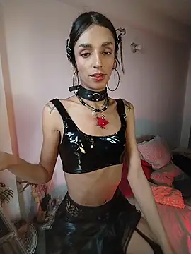 Snapshot of Theevae chatting on February 2026 07:11:01 PM Theevae online show from February 2026 07:11:01 PM