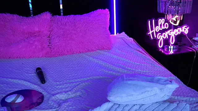 MysticGrace online show from November 2025 09:08:01 PM