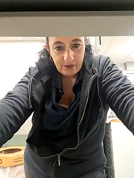 Snapshot of monella821 chatting on November 2025 04:29:01 PM monella821 online show from November 2025 04:29:01 PM