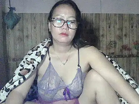 Snapshot of Pinay_BigTits69 chatting on February 2026 08:04:02 PM Pinay BigTits69 online show from February 2026 08:04:02 PM