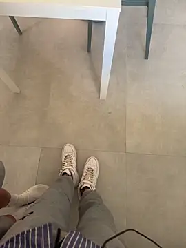 Manu97k online show from April 2026 06:47:01 PM