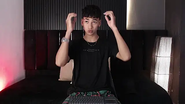 Dominic ghost online show from November 2025 03:38:01 AM