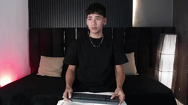 Dominic ghost online show from November 2025 11:05:01 PM