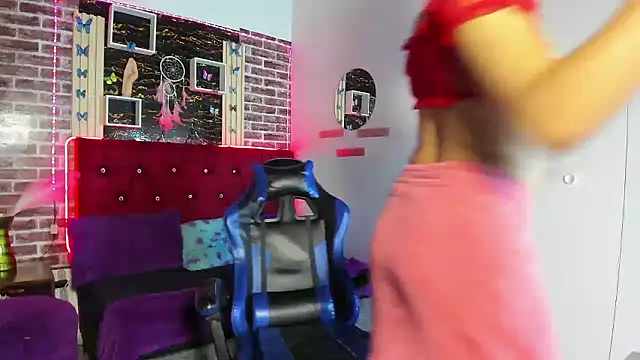 Snapshot of angelitasexxxhot chatting on January 2026 11:53:01 PM angelitasexxxhot online show from January 2026 11:53:01 PM