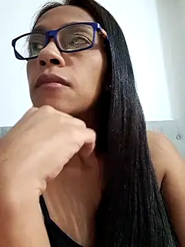 Snapshot of sarah_garcia_ chatting on June 2026 05:56:01 AM sarah garcia online show from June 2026 05:56:01 AM