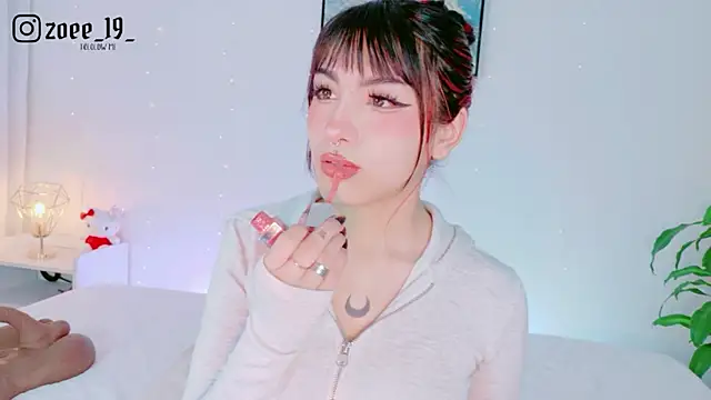 cuteezoe online show from April 2026 04:15:01 AM