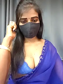 Snapshot of Misss-julli chatting on February 2026 02:23:02 PM Misss-julli online show from February 2026 02:23:02 PM