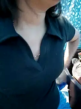 Vaani Actress online show from April 2026 04:40:01 PM