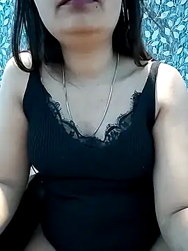 Vaani Actress online show from April 2026 03:39:02 PM