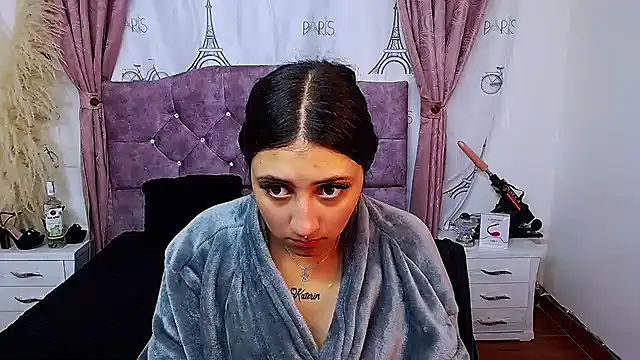 Snapshot of Wendy-13 chatting on November 2025 11:10:01 AM Wendy-13 online show from November 2025 11:10:01 AM