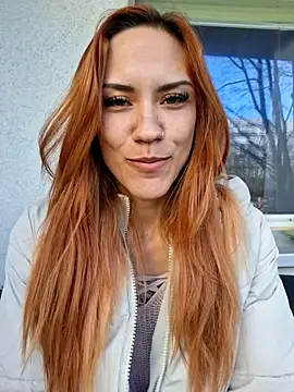 SlimBellaa online show from December 2025 10:42:01 AM