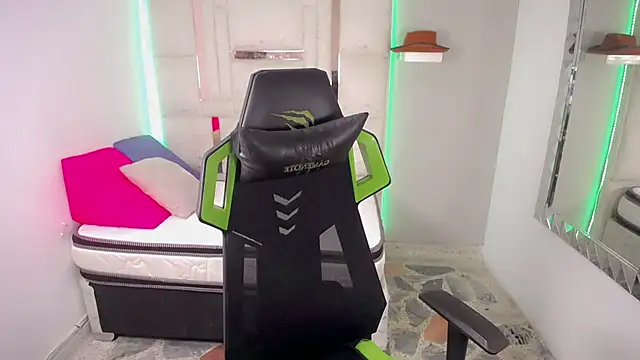 Stein  online show from November 2025 08:42:01 PM