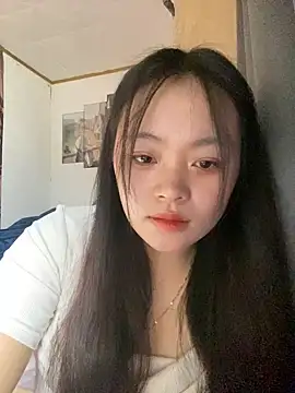 Julia-Elsa online show from October 2025 04:27:01 AM