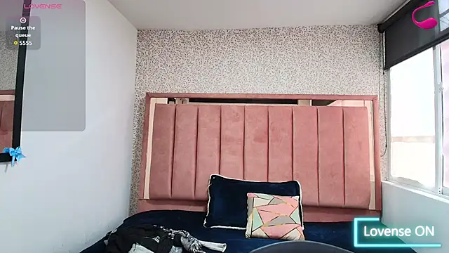 Barbara fox   online show from April 2026 12:02:01 PM