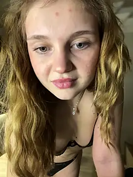 Snapshot of Emaline_Fane chatting on July 2026 08:00:02 PM Emaline Fane online show from July 2026 08:00:02 PM