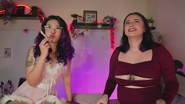 Lana Herondale online show from April 2026 04:12:01 AM