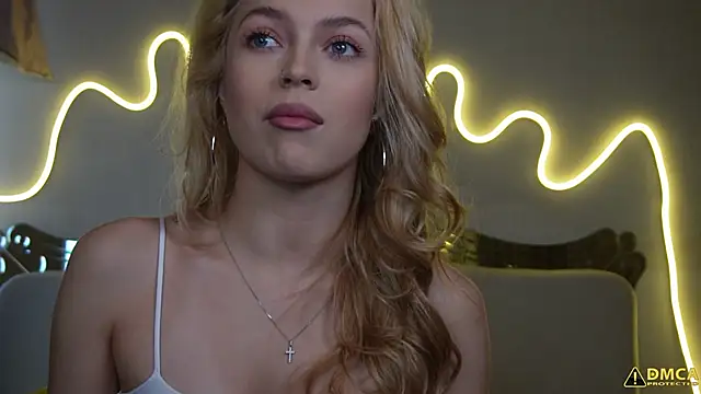 Snapshot of kellypeachcake chatting on October 2025 05:28:01 AM kellypeachcake online show from October 2025 05:28:01 AM