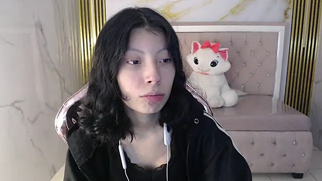 verana s online show from November 2025 08:31:01 PM