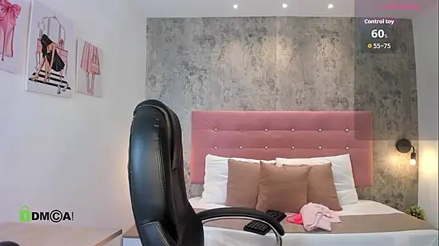 Snapshot of brithanycollins chatting on September 2025 12:40:01 PM brithanycollins online show from September 2025 12:40:01 PM