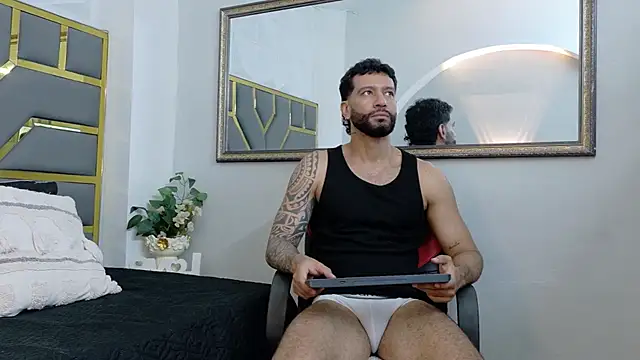 yorbymaxx online show from September 2025 02:07:02 PM