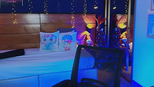 hanna kimura online show from November 2025 07:35:01 PM