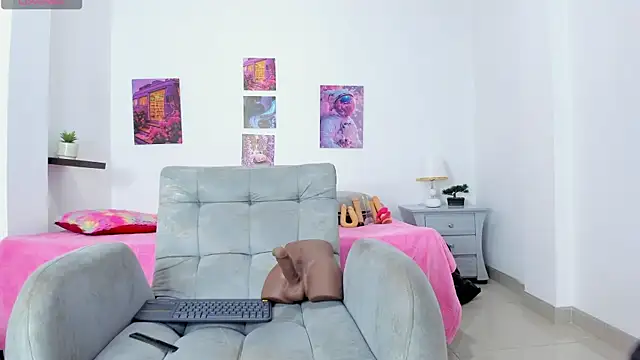 Snapshot of saori_022 chatting on October 2025 03:12:02 AM saori 022 online show from October 2025 03:12:02 AM