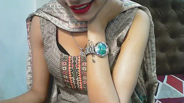 elize   online show from December 2025 03:48:01 AM