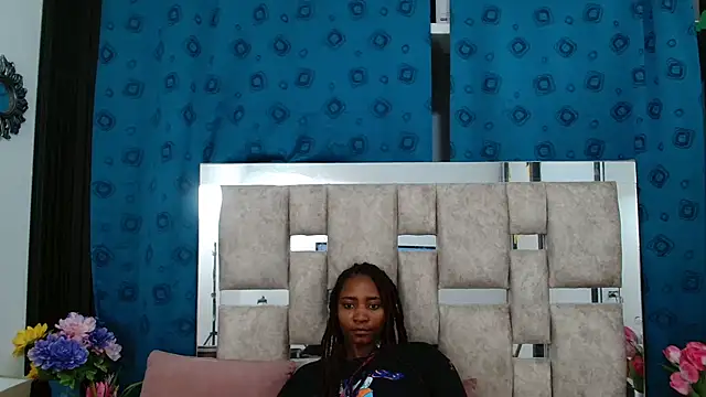 AmbarSmit online show from November 2025 07:04:02 PM