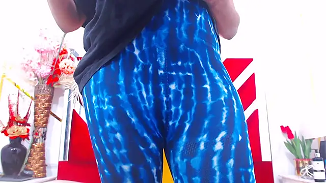 AmbarSmit online show from December 2025 05:51:01 PM