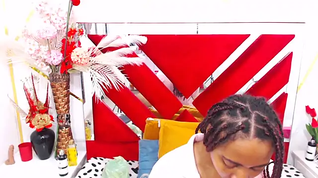 Snapshot of AmbarSmit chatting on December 2025 08:37:02 PM AmbarSmit online show from December 2025 08:37:02 PM