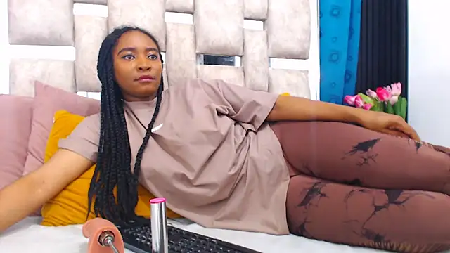 Snapshot of AmbarSmit chatting on February 2026 01:54:01 AM AmbarSmit online show from February 2026 01:54:01 AM