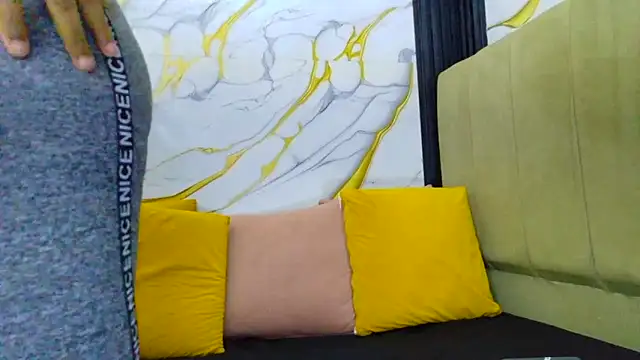 Snapshot of AmbarSmit chatting on April 2026 03:28:02 AM AmbarSmit online show from April 2026 03:28:02 AM