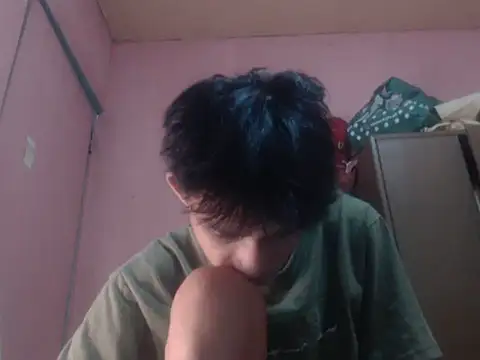 Snapshot of Kyoshi_19 chatting on June 2026 10:34:01 AM Kyoshi 19 online show from June 2026 10:34:01 AM
