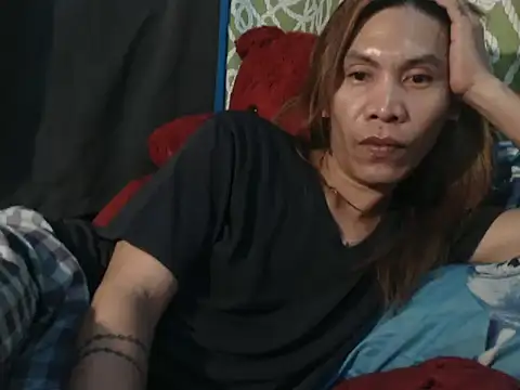 Snapshot of YourTopweng chatting on November 2025 06:07:01 PM YourTopweng online show from November 2025 06:07:01 PM