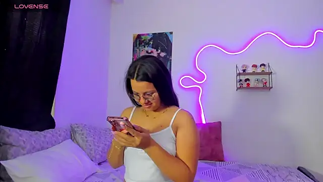 Dilan and Mia online show from January 2026 02:54:02 PM