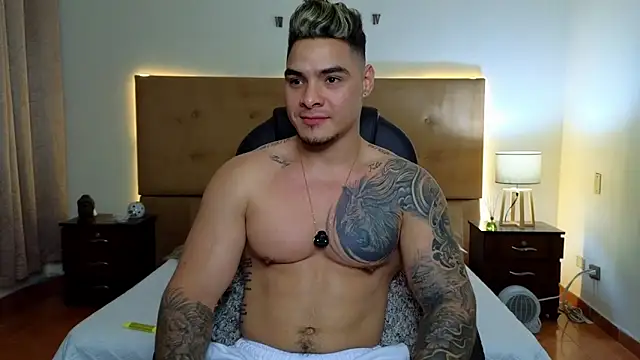 Steven Velez online show from September 2025 02:44:02 AM